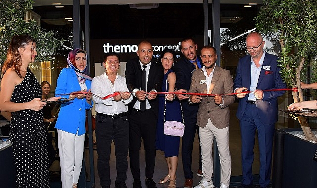 Banyo, mutfak dolapları, kapı ve dekorasyon alanında özgün tasarımlara imza