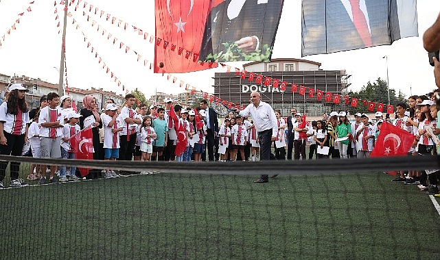 Keçiören Belediyesi tarafından ilçedeki Fatih Stadı’nda gerçekleştirilen Yaz Spor Okulları