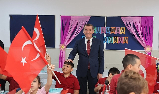 Zeytinburnu Celalettin Gözüsulu İlkokulu’nda düzenlenen bir törenle 2023 – 2024