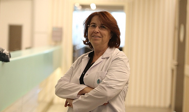 Gülümsemenin, mutluluk veya bazen karşısındakine cesaret veren, kimi zaman alay