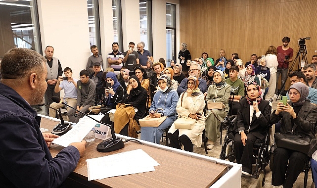 Kocaelili kitap tutkunlarını bu yıl 13. kez kâğıdın büyülü dünyasıyla