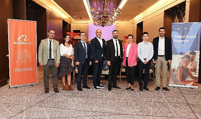 Müşteri deneyimi yönetimi ve bilgi teknolojileri alanlarında hizmet veren bir