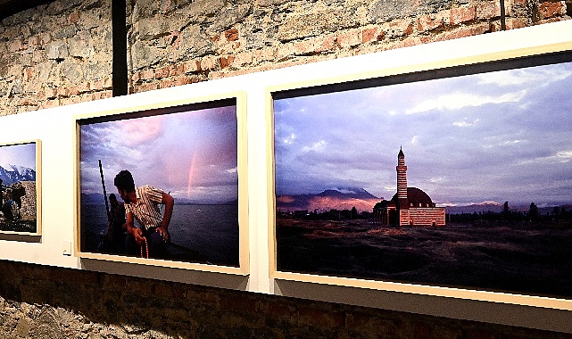 Ara Güler’in uzun yıllar boyunca Anadolu’ya yaptığı gezilerden derlenen ve
