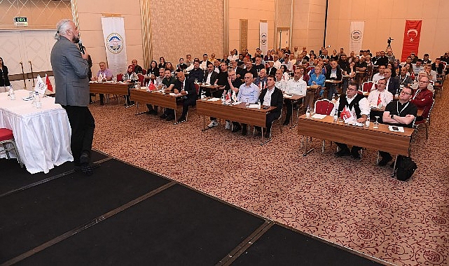 Bursa Belediyeler Birliği’nin eğitim seminerinde İsrail’in Filistin’e yönelik insanlık dışı