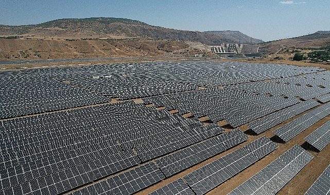 Sanayi tesislerinde ‘yeşil enerji’ dönemini başlatan Cengiz Holding, grup şirketi