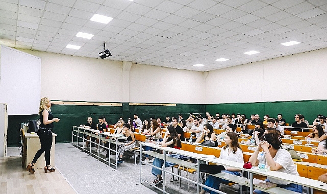 Dokuz Eylül Üniversitesi (DEÜ), 2023-2024 Akademik Yılı’na 73 binin üzerindeki