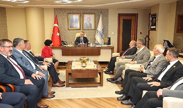 Kocaeli’de görev yapan 12 ilçenin muhtar dernek başkanları ile mahalle