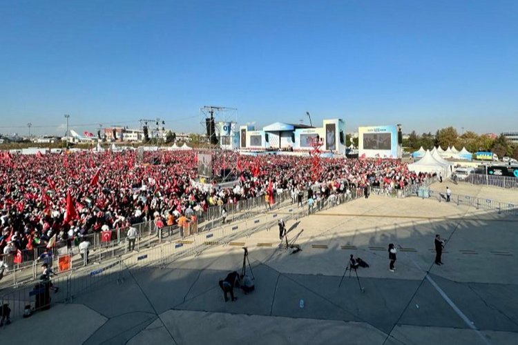 İsrail'in Gazze saldırılarına tepki göstermek için bugün milyonlarca kişi, 'Büyük