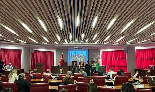İzmir İl Milli Eğitim Müdürlüğü tarafından İzmir Kız Lisesinde ErasmusDays