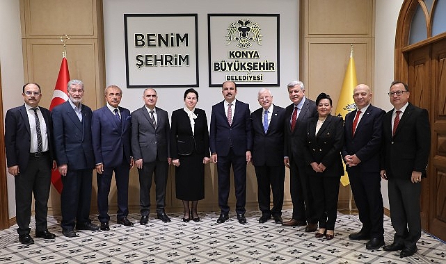 Kamu Görevlileri Etik Kurulu Başkanı Zerrin Güngör ve kurul üyeleri