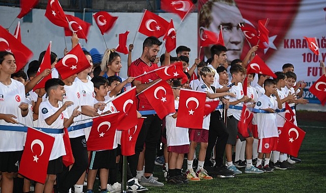 Karabağlar Belediyesi’nin Cumhuriyetimizin 100 yılı kutlamaları kapsamında düzenlediği “100. Yıl