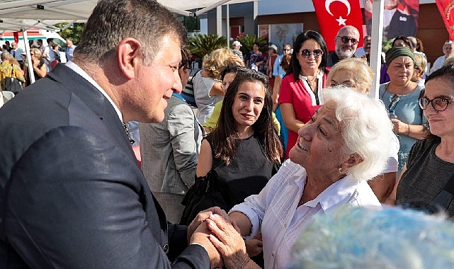 Karşıyaka Belediyesi Bilge Çınarlar Sağlıklı Yaş Alma Merkezi'nde yeni kurs