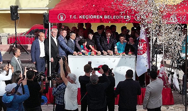 “Atatürk 100 Yıl Kapalı Spor Salonu” olarak adlandırılan tesisin temel