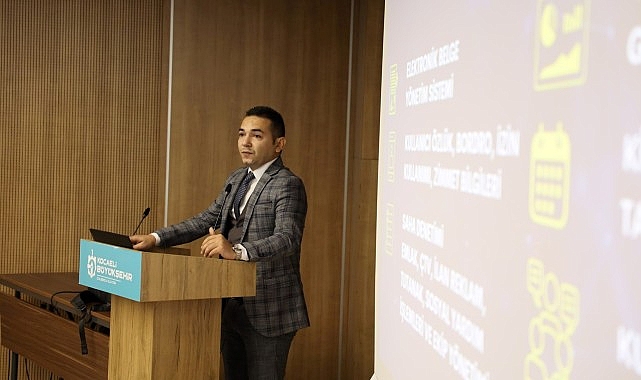 Kocaeli Büyükşehir Belediyesi’nin düzenlediği bilişim günleri etkinliği büyük ilgi gördü.