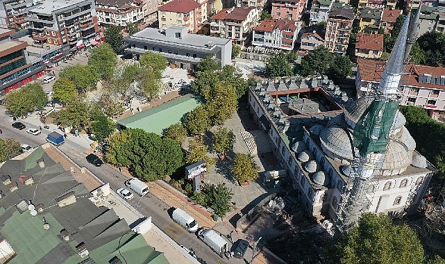 Kocaeli Büyükşehir Belediyesi’nin Körfez Yarımca Kent Meydanı ve 75. Yıl