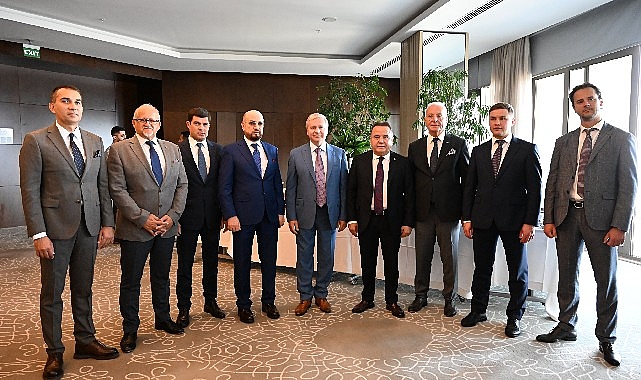 Antalya’da bulunan Moskova heyeti, Antalya Büyükşehir Belediye Başkanı Muhittin Böcek’in