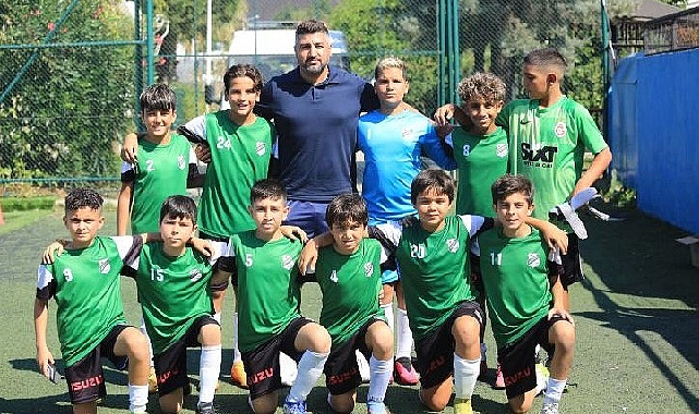 İzmir Amatör Spor Kulüpleri Federasyonu’nun organize ettiği U-12 Şenlik liginde