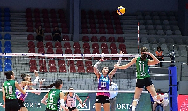2023-2024 sezonu Kadınlar AXA Sigorta Kupa Voley’de grup etabı maçlarını