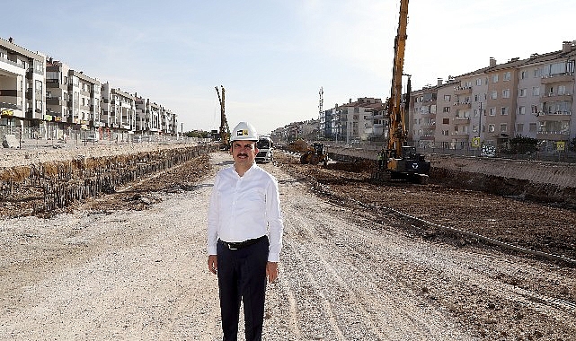 Konya Büyükşehir Belediye Başkanı Uğur İbrahim Altay, yapımı devam eden