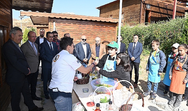 Selçuklu Belediyesi tarafından eğitim hayatına kazandırılan ve doğa ile öğrencileri