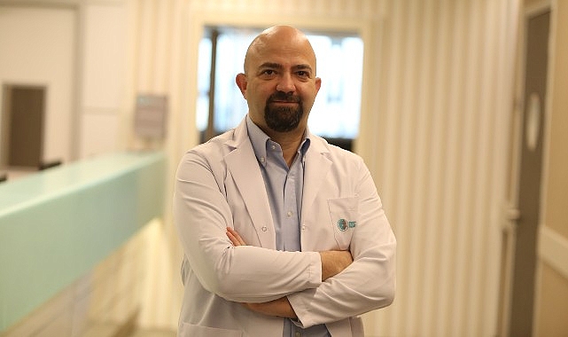 “E-sigaralar en az sigara kadar zararlıdır ve sigarayı bırakmak için