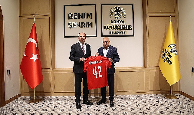 Türkiye Futbol Federasyonu Başkanı Mehmet Büyükekşi, Konya Büyükşehir Belediye Başkanı