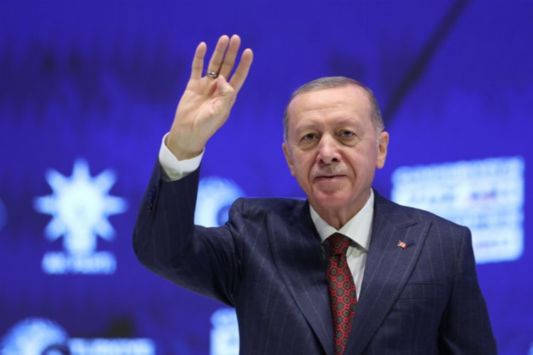AK Parti'nin 4. Olağanüstü Büyük Kongresi'nde konuşan Cumhurbaşkanı Recep Tayyip