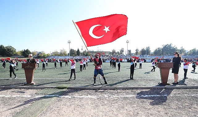 Urla Kaymakamı ve Belediye Başkan Vekili Mustafa Gözlet, Urla’da Cumhuriyet