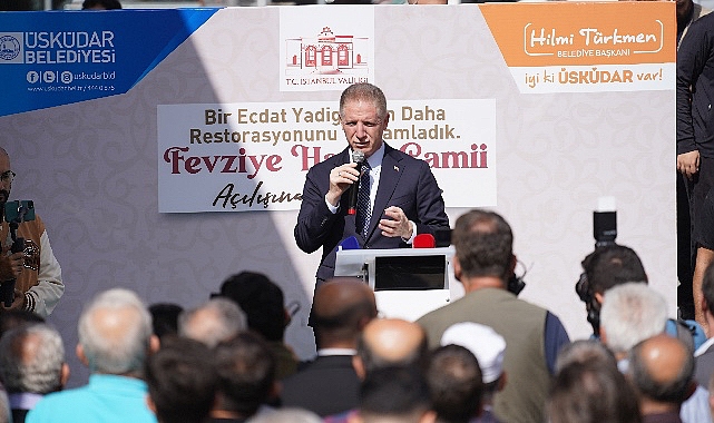 Üsküdar'da bulunan Bülbülderesi Fevziye Hatun Camii'nin açılışı, cuma namazı öncesi