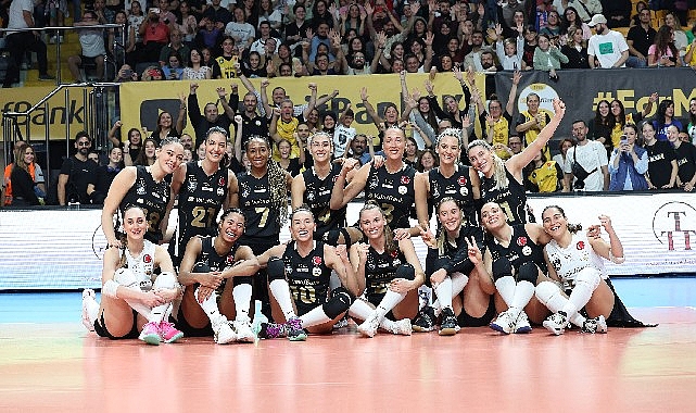 VakıfBank, Vodafone Sultanlar 3. hafta mücadelesinde Galatasaray Daikin’i ağırladı.