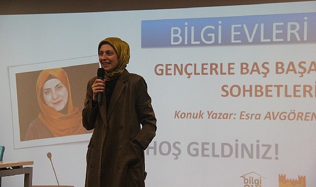 Zeytinburnu Belediyesi Bilgi Evleri’nin düzenlediği Gençlerle Baş Başa Sohbetleri’ne katılan