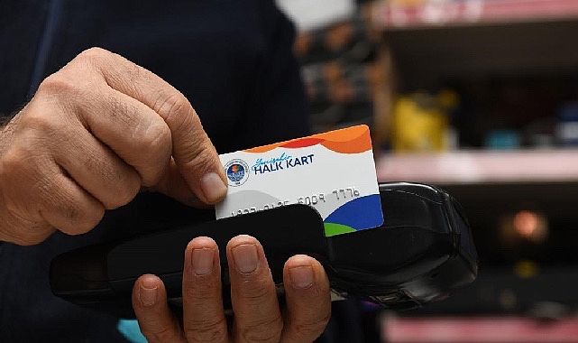 Mersin Yenişehir Belediyesinin dar gelirli ailelere nakdi destek sağladığı Yenişehir