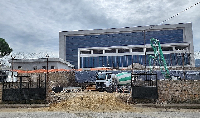Gölcük Belediye Başkanı Ali Yıldırım Sezer, Gölcük Yeni Devlet Hastanesi’nin