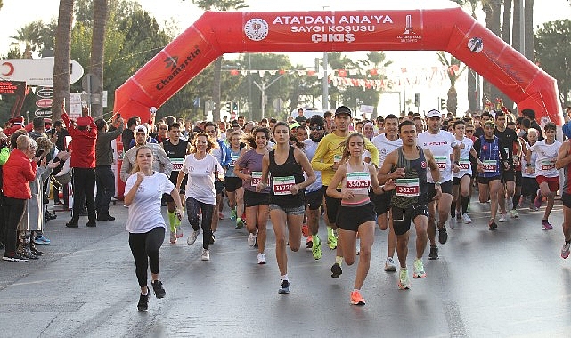 Karşıyaka Belediyesi’nin her yıl 10 Kasım Atatürk’ü Anma günü kapsamında