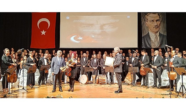  Ege Üniversitesi(EÜ) 10 Uluslararası EgeArt Sanat Günleri kapsamında “Cumhuriyetimizin 100