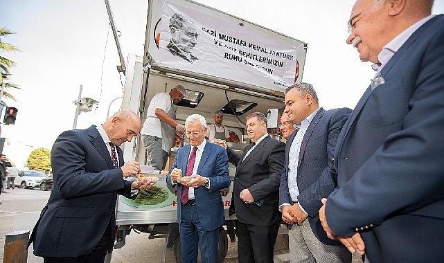 İzmir’in dört bir yanında 10 Kasım Atatürk’ü anma etkinlikleri devam