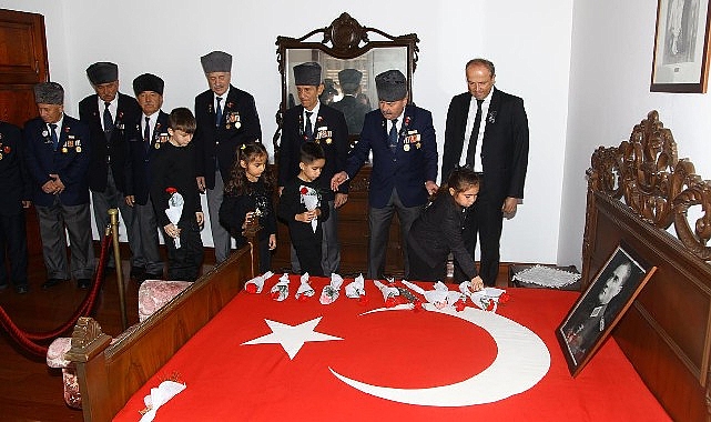 Türkiye Cumhuriyeti’nin kurucusu Mustafa Kemal Atatürk, vefatının 85’inci yıl dönümünde