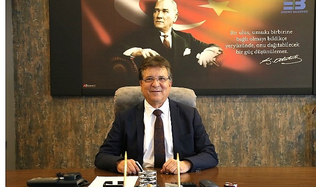 Edremit Belediye Başkanı Selman Hasan Arslan, Cumhuriyetimizin kurucusu Gazi Mustafa