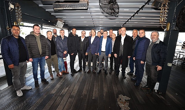 Hafta sonu şiddetli yağışın etkisiyle işyerlerini su basarak büyük zarara