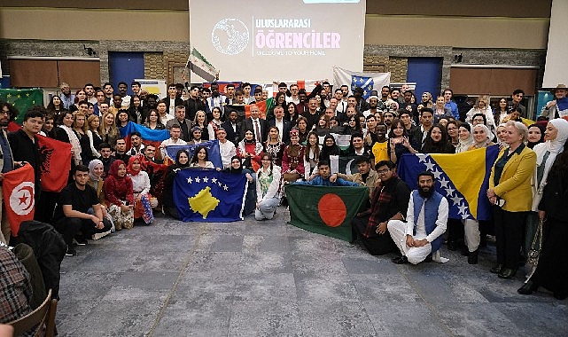 Başkan Büyükakın, Kocaeli’de eğitim alan uluslararası öğrenciler için düzenlenen ‘Evinize