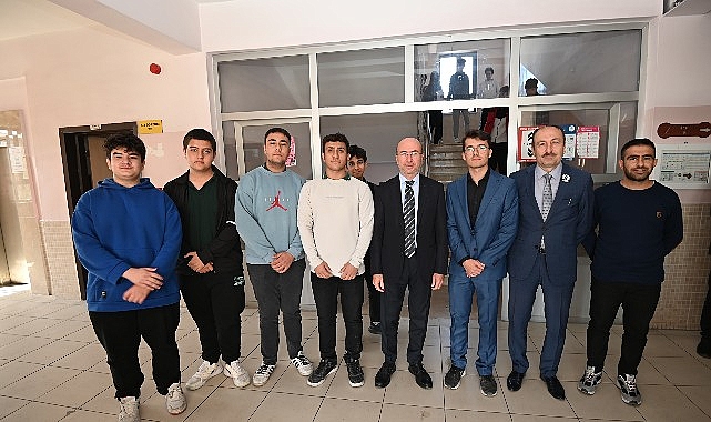 Selçuklu Belediye Başkanı Pekyatırmacı, okul ziyaretleri kapsamında Selçuklu Mesleki ve