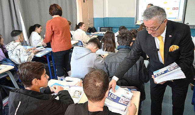 “Eğitim varsa gelecek var” sloganıyla yola çıkan ve eğitimin her