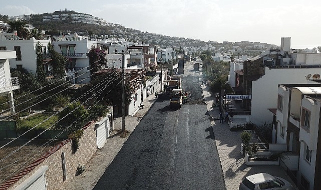Muğla Büyükşehir Belediyesi Bodrum’da başlattığı yol çalışmaları kapsamında Akyarlar, Atatürk