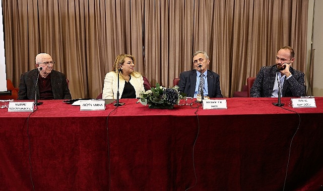Nilüfer Belediyesi’nin düzenlediği “Bursa’nın Değerleri” söyleşisinde kent kültürünün yarım asırlık