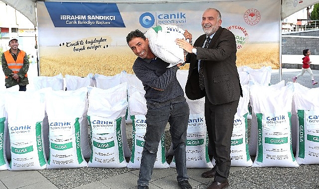Canik Belediye Başkanı İbrahim Sandıkçı, 4.5 yılda ilçedeki çiftçilere %100