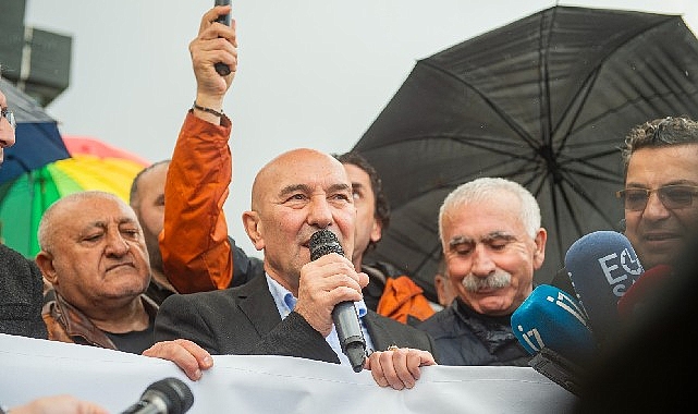 İzmir Büyükşehir Belediye Başkanı Tunç Soyer, İzmir Emek ve Demokrasi