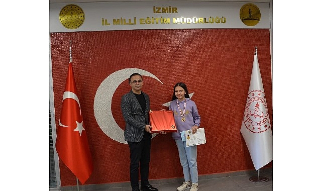 İzmir İl Milli Eğitim Müdürü Dr. Ömer Yahşi, hızlı okuma