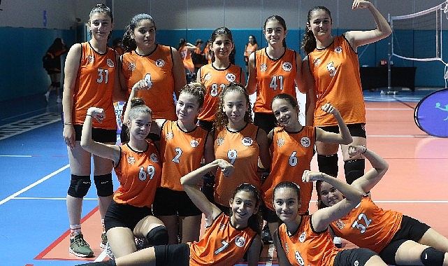 Elde ettiği başarılarla ve yetiştirdiği sporcularla bugüne dek binlerce sporcuyu