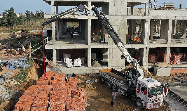 Çalışmaları yoğun bir şekilde devam eden Gebze Engelsiz Yaşam Merkezi’nde
