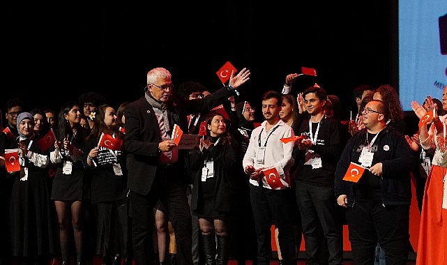 Gençleri alanında yetkin isimlerle bir araya getiren ve heyecan veren